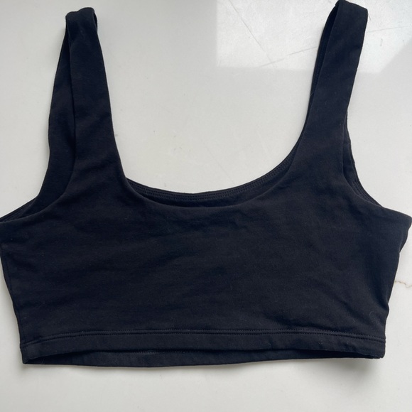 Aritzia The group Babton black sports bra size xs - Picture 2 of 3